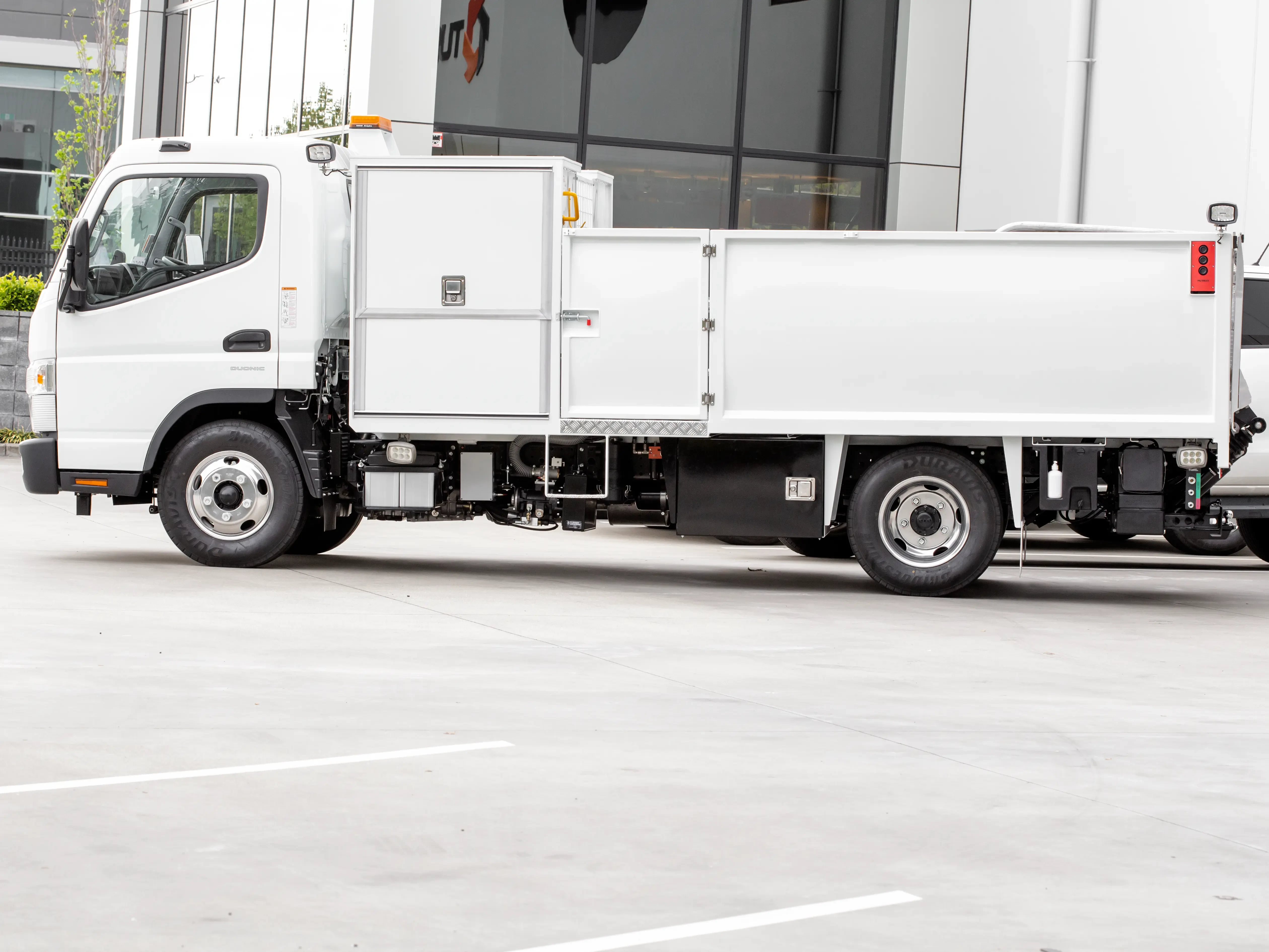 Systems for Tyre Fitting Vehicles