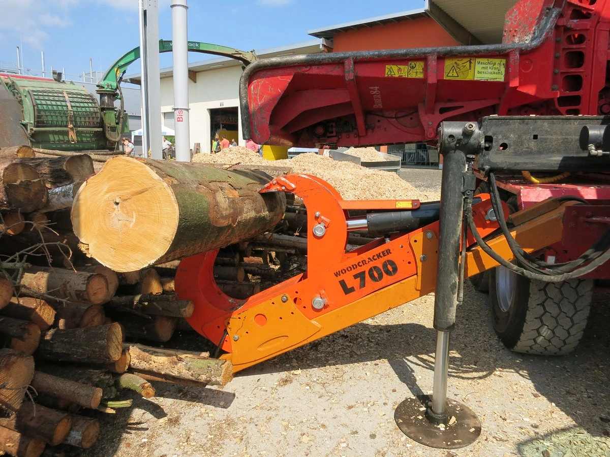 Stationary Log Splitters